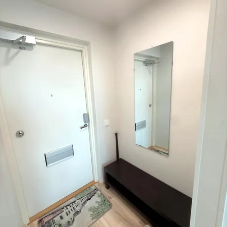 Origo Sky View, Ylimmaen Kerroksen Kattavasti Varusteltu Aivan Aseman Vieressae, Oulun Keskustan Laeheisyydessae Apartman Oulu